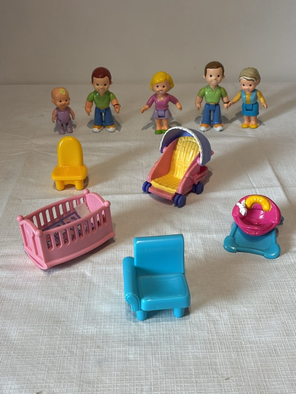 Fisher Price My First Dollhouse Family & Furniture